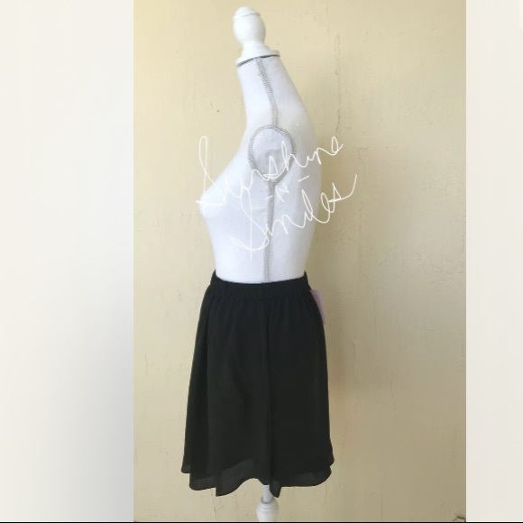 Banana Republic CREPE U-SHAPED HEM BLACK TIERED SKIRT #224681 w/ Inseam Pockets - Picture 4 of 10